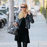 Paris Hilton runs errands in Beverly Hills | Picture 111766